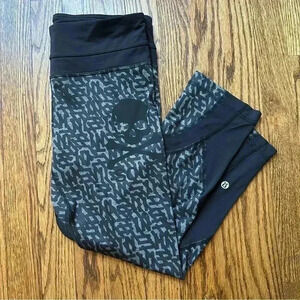 Lululemon Run Inspire Crop II X Soul Cycle Black Multi/Black Size 6